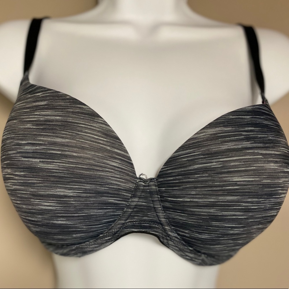 Victoria’s Secret PINK 36DD bra